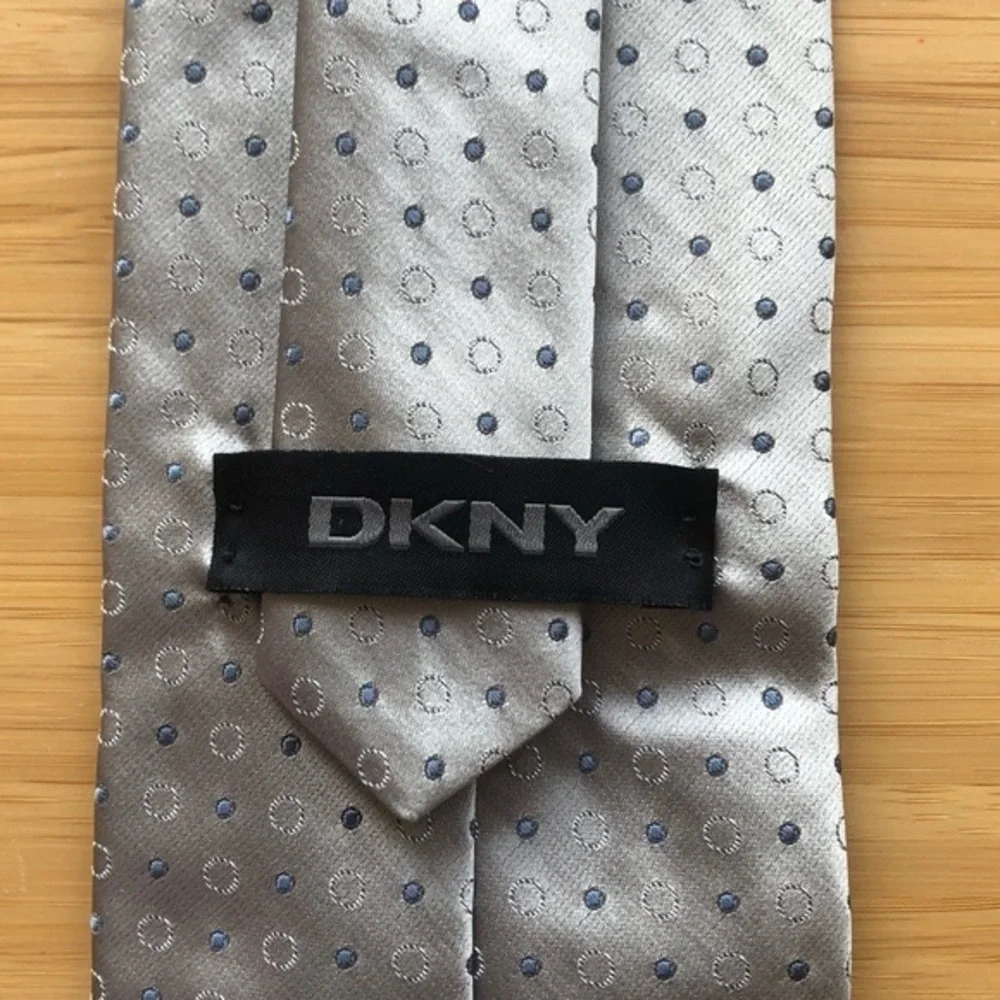 DKNY Silk Tie In Light Silver/Grey